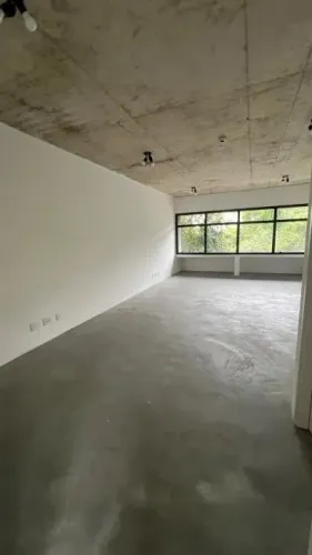 ESCRITÓRIO 41 m2 - Ao lado do Shop. Granja - Vaga coberta