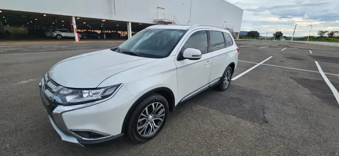 Mitsubishi Outlander 2.0 16V 160cv Aut. 2017