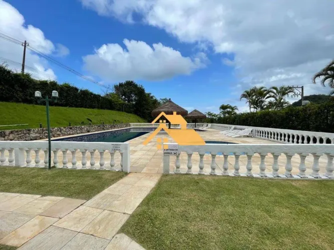 Casa em Condomínio na Praia de Paúba | 5 Dormitórios (4 Suítes) | 4 Vagas | Lazer Completo
