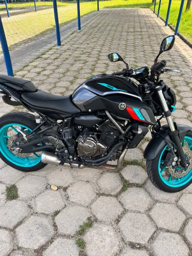 YAMAHA MT07 2025