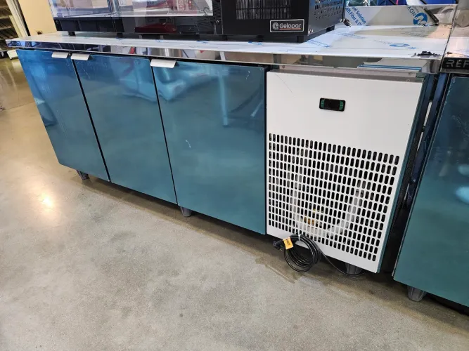 balcão inox refrigerado 2 metros 3 portas