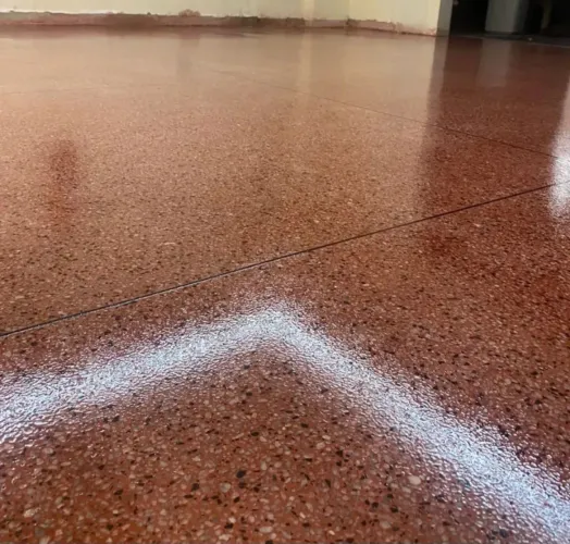 Piso de granitina  ah parte 45 o metro 
