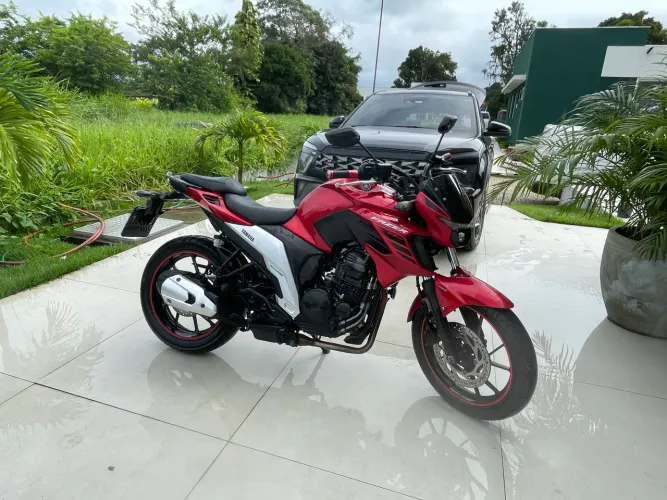Moto Fazer 250 2022/2023