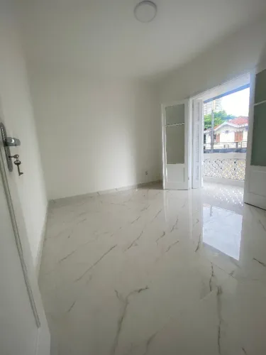 Apartamento 3 quartos reformado Embaré.