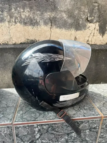 Capacete liberty four 4