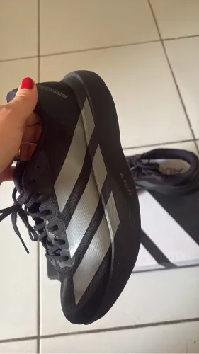 Vendo tênis Adidas SL EVO original