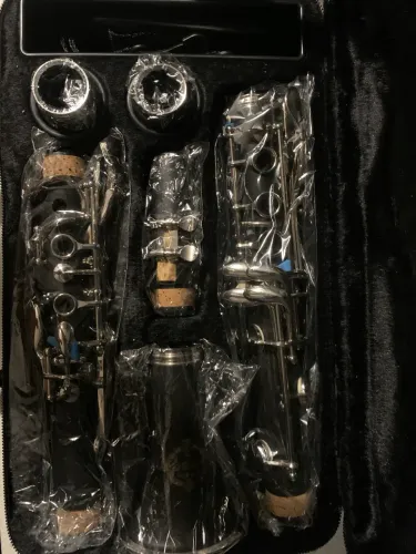 Clarinete Suzuki Sib 17 chaves  (NOVO)
