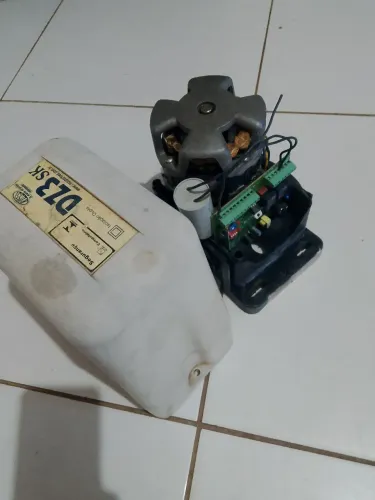 Motor para portão marca Rossi Dz3