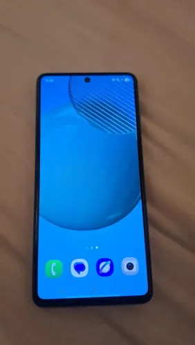Vendo Samsung M54, 256 GB , 8 Ram, em otimo estado, ja vai com capa e carregador turbo!