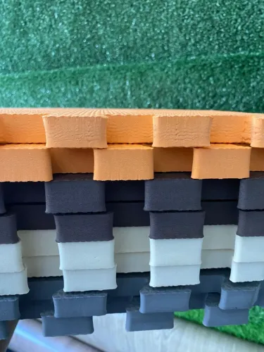 Tatame EVA 50x50 - 20mm | Segurança e Conforto para Espaços Infantis!