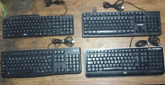 Vendo 4 Teclados Membrana Usados em Boas Condições