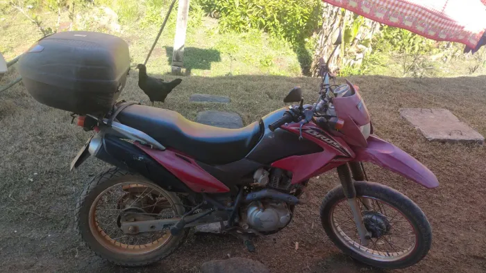 Veículo pronto para trabalho.