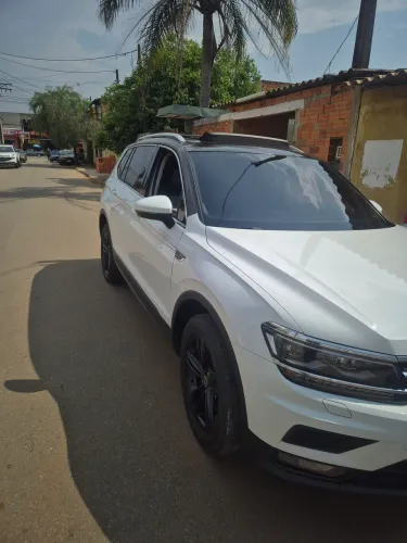 Volkswagen Tiguan Allspac Comf 250 TSI 1.4 Flex 2019