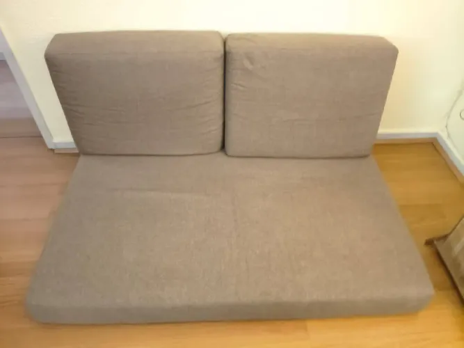 Sofá estilo futon