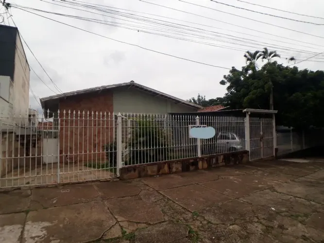Casa à venda em Campinas, Jardim Guanabara, com 4 quartos, com 216 m²