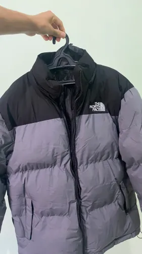 Jaqueta Jaquetão The North Face Puffer Preto e Cinza - Estado de Nova