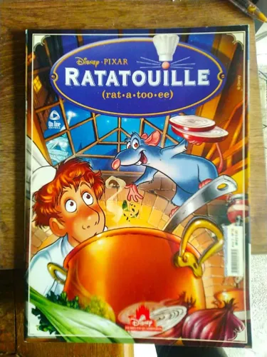 RATATOUILLE Disney PIXAR Filmes Clássicos Em Quadrinhos HQ COLECIONE PARTICULAR PRESENTEIE