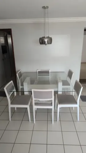 Mesa c tampo de vidro e 6 cadeiras