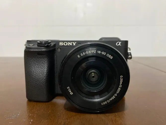 Câmera Sony Alpha A6400 