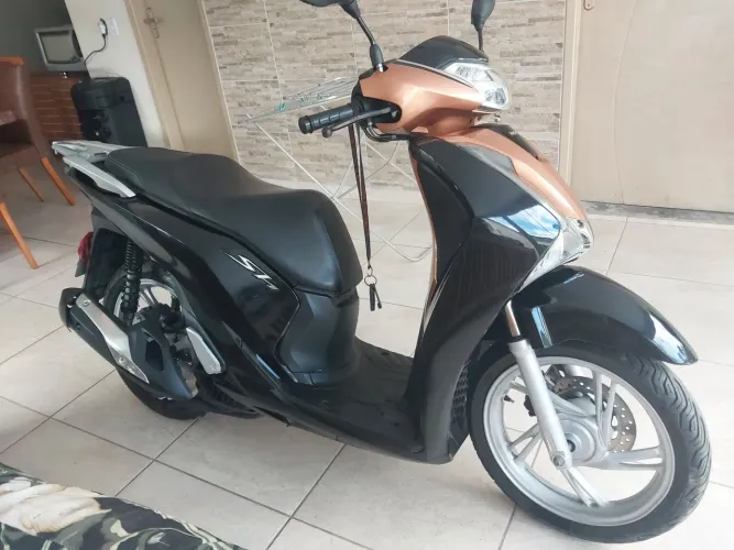Sh 150 dlx automática impecável top aceito cartão até 21x troca moto +- valor 