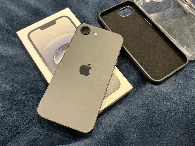 iPhone 16e 256GB - Impecável + Garantia Apple até Fev/2027