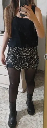 Saia de paetês preta - Tam. P