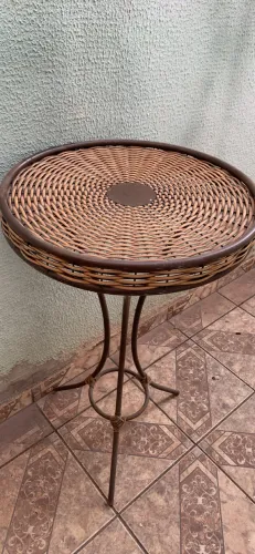 Mesa de centro rústica para quarto ou sala