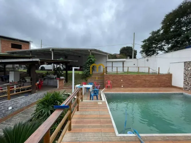 Alugo 2 Casas com 800 m², 5 quartos em Paciência - Rio de Janeiro  RJ