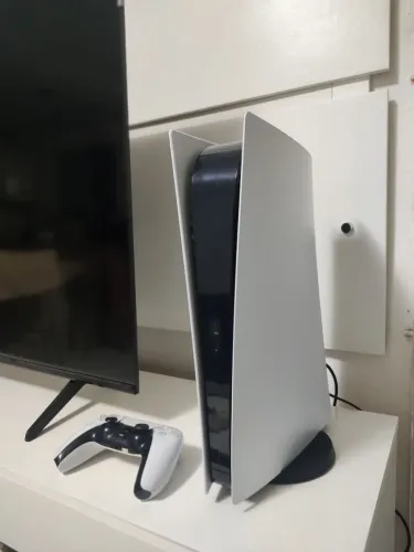 PS5 + CONTROLE + 825 GB SSD + ÓTIMO ESTADO