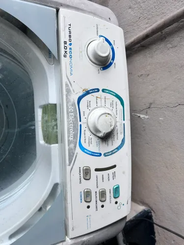 Máquina de Lavar 10 kg Eletrolux