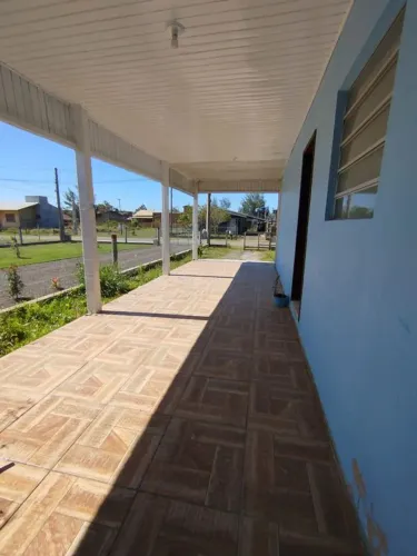 Casa com 4 Quarto(s) e 2 banheiro(s) para Alugar, 120 m² por R$ 1800 / Mês
