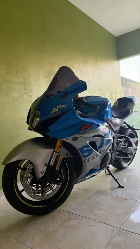 Suzuki GSX-R 1000R 2022 | 18.766 km | Impecável | Acessórios Premium ou Original