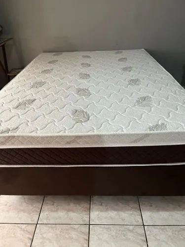 Base box casal