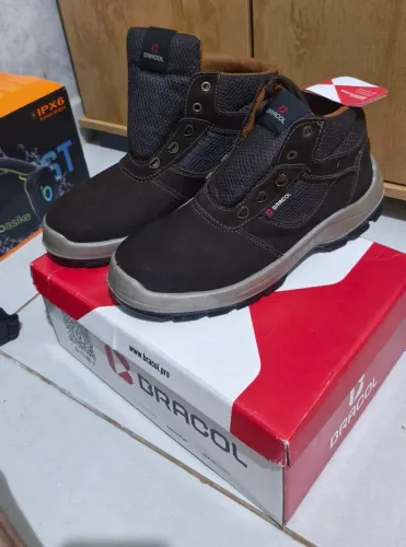 Bota Bracol Masculina Nova 41 (Faço olx pay)