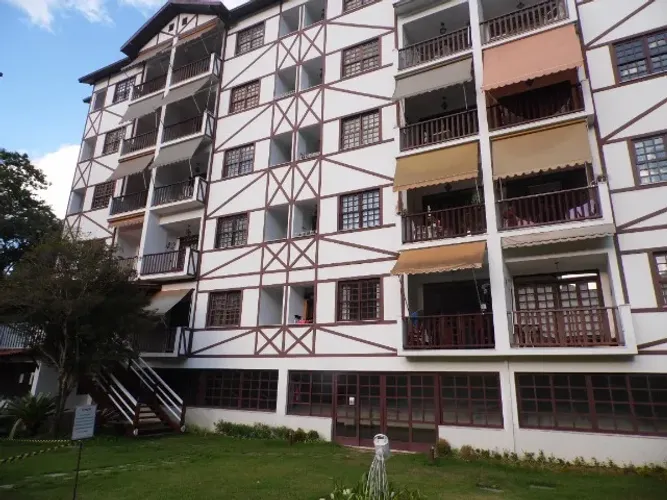 Apartamento à venda em Petrópolis, Itaipava, com 2 quartos, 64m²