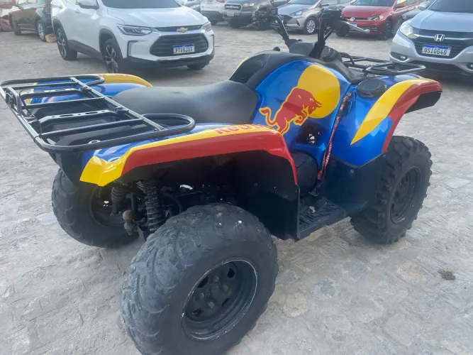 Yamaha Grizzily  700cc 4x4 automático 2010