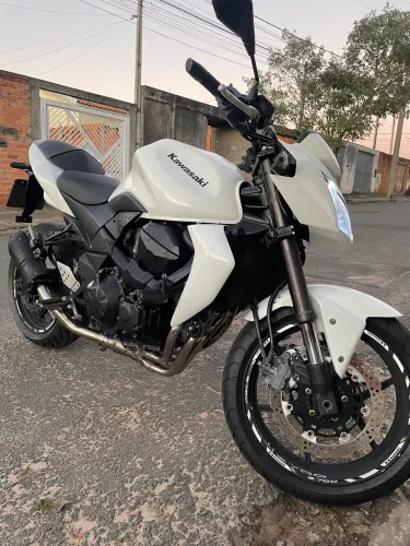 Vendo Kawasaki Z750 2011
