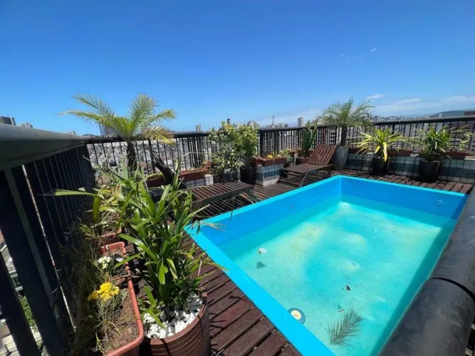 Cobertura Triplex para locação no Embaré 5 Quartos, 3 Suítes, Piscina e Área Gourmet