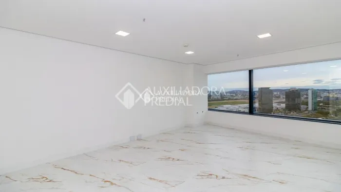Comercial no bairro Cristal