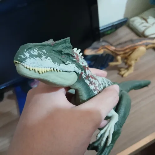 Vendo Allosaurus Mattel