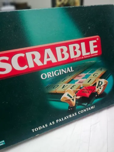 Jogo de tabuleiro - Scrabble