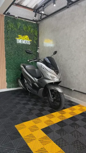 Pcx 150 CBS 2019 baixo km