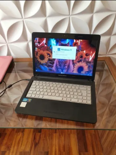 Notebook i3 / Win 11 , rápido , office instalado permanente 