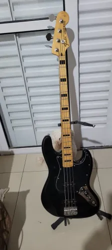 Contra baixo frender* jazz bass