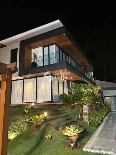 Casa duplex à Venda, Vila Salitaris, Paraíba do Sul, RJ