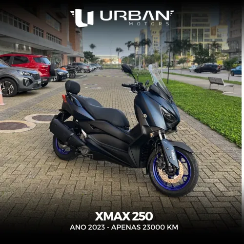 Xmax 250 - baixo km - impecável