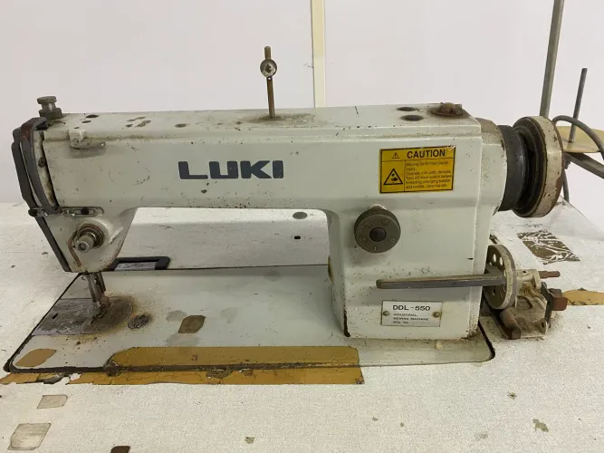 Maquina de Costura Reta