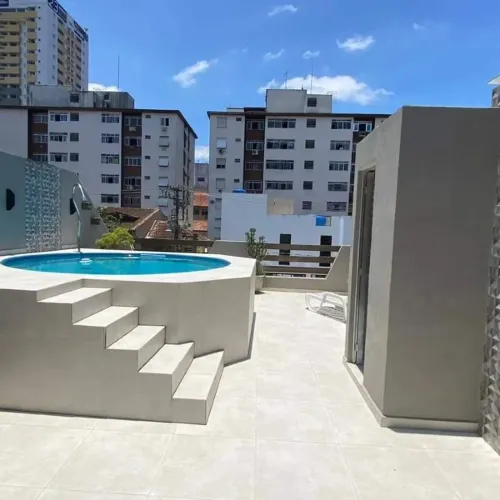 Sobrado no Boqueirão com 200m², 3 suítes e piscina