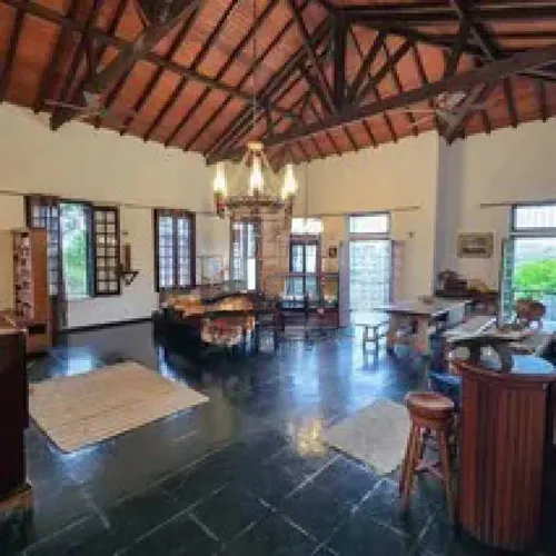Casa de rua : / Residencial / Catete