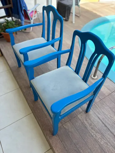 Cadeiras de madeira